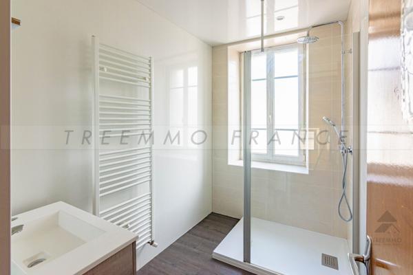 Autre 10 pièce(s) 8 chambre(s) 368 m²