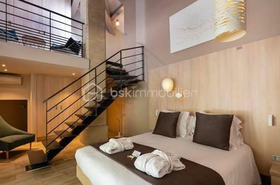 Domaine de 1 500 m²