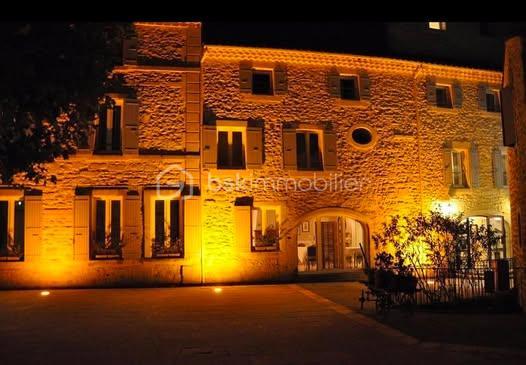 Domaine de 1 500 m²