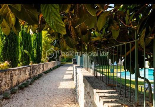 Domaine de 1 500 m²