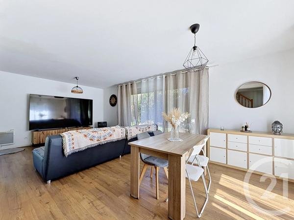 Maison à vendre  6 pièces - 130,44 m 2   MONTMAGNY  - 95