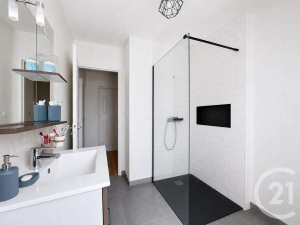 Maison à vendre  6 pièces - 130,44 m 2   MONTMAGNY  - 95
