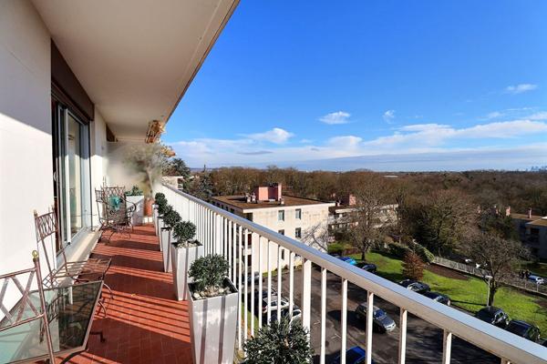 Dernier étage avec Vue Exceptionnelle Le Mesnil-Le-Roi 4 pièce(s) 101 m2