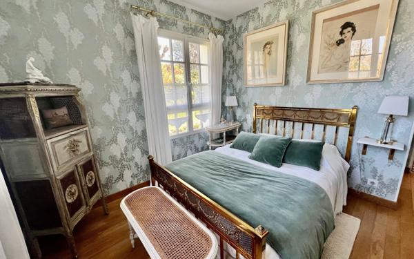 Maison à vendre    6 pièces • 295 m2 Nesles-la-Vallée