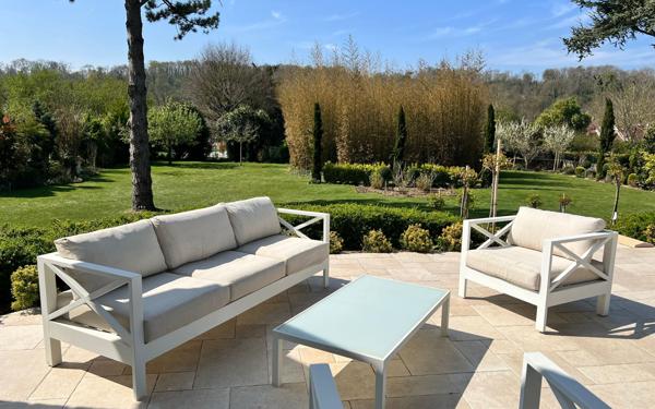 Maison à vendre    6 pièces • 295 m2 Nesles-la-Vallée