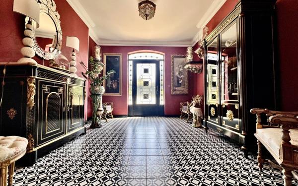 Maison à vendre    6 pièces • 295 m2 Nesles-la-Vallée