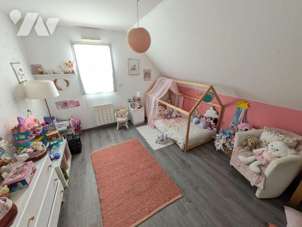 EXCLUSIVITE ET NOUVEAUTE TRENTE CINQ NOTAIRES ! VOTRE NOTAIRE A BREAL SOUS MONTFORT.
Nous avon...