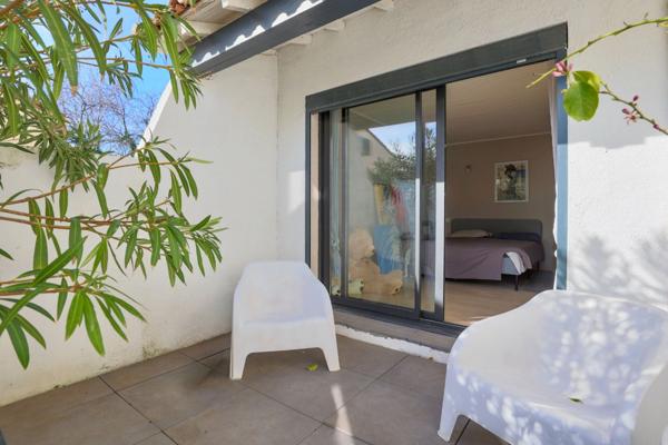 Élégante maison familiale avec espace réception et piscine – Baillargues