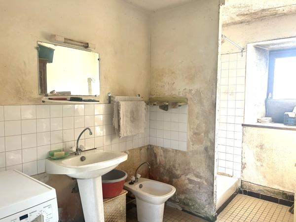 Surzur (56450) MAISON A RENOVER AVEC DEPENDANCE