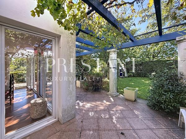 Biarritz -Belle maison basque contemporaine de 230m2 avec jardin à proximité du centre ville, BIARRITZ