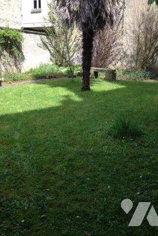 Bel appartement T4 de 95 m2 avec balcon, jardin et 2 caves