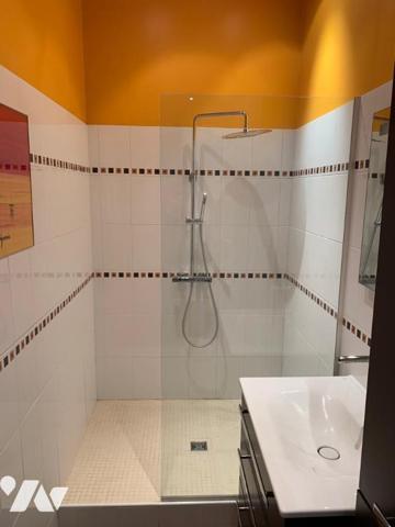 Bel appartement T4 de 95 m2 avec balcon, jardin et 2 caves