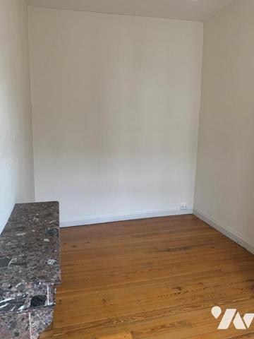 Bel appartement T4 de 95 m2 avec balcon, jardin et 2 caves