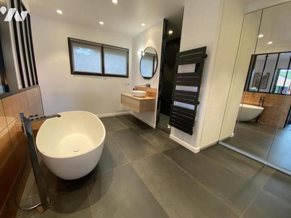 Maison d'architecte avec piscine 