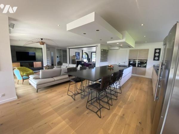 Maison d'architecte avec piscine 