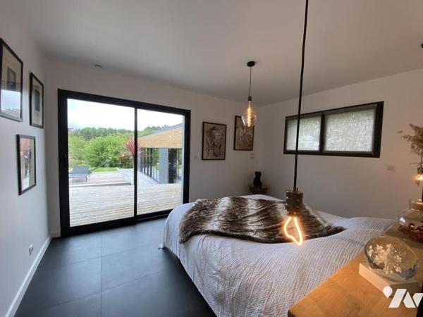 Maison d'architecte avec piscine 