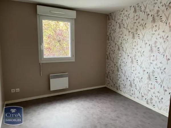 Appartement à louer 2 pièces 54.82m² Fismes (51170)
