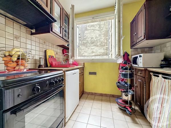Appartement F4 à vendre  4 pièces - 80,04 m 2   VERSAILLES  - 78