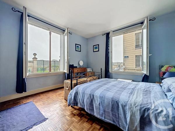 Appartement F4 à vendre  4 pièces - 80,04 m 2   VERSAILLES  - 78