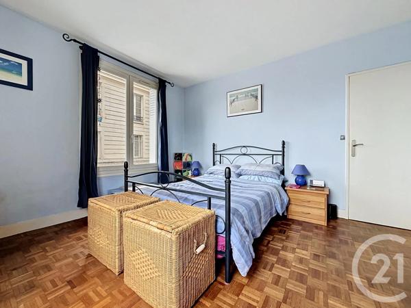 Appartement F4 à vendre  4 pièces - 80,04 m 2   VERSAILLES  - 78
