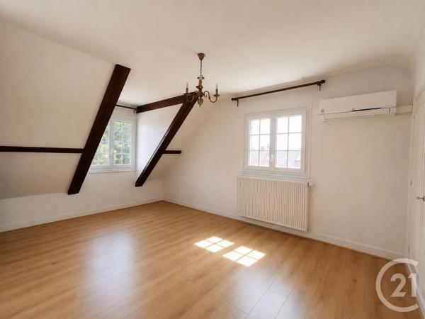 Maison à vendre  4 pièces - 118,13 m 2   COMBLEUX  - 45