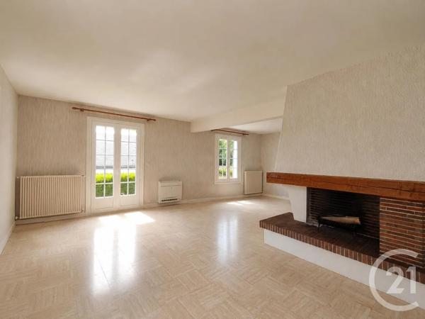 Maison à vendre  4 pièces - 118,13 m 2   COMBLEUX  - 45