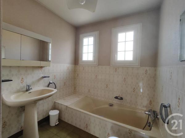 Maison à vendre  4 pièces - 118,13 m 2   COMBLEUX  - 45