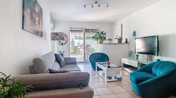 Maison familiale 5 pièces avec piscine, quartier paisible