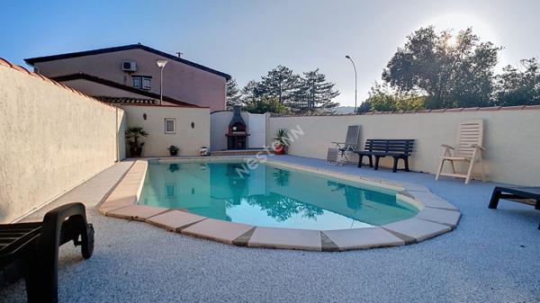 Maison familiale 5 pièces avec piscine, quartier paisible