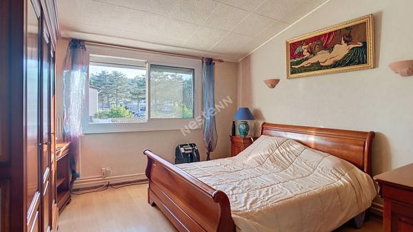 Maison familiale 5 pièces avec piscine, quartier paisible