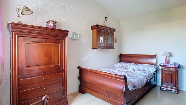 Maison familiale 5 pièces avec piscine, quartier paisible