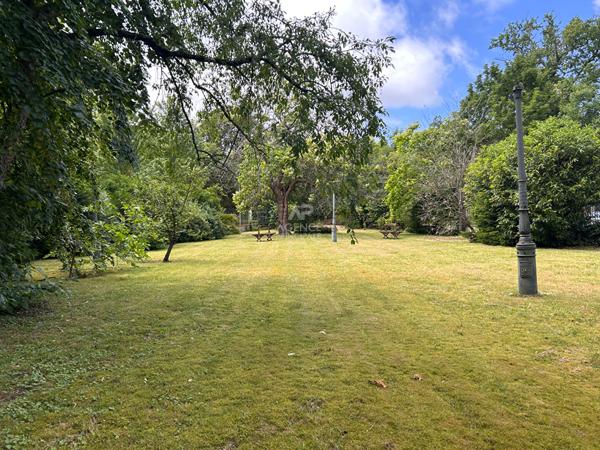 Maison de 6 pièce(s) 250m2 1 785 000 € - Référence  4732