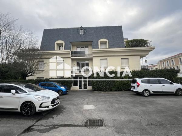 Location Appartement 2 pièces 42.22 m² - 24 A 32 RUE DU 8 MAI 1945 La Queue En Brie 94510