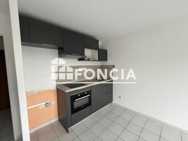 Location Appartement 2 pièces 42.22 m² - 24 A 32 RUE DU 8 MAI 1945 La Queue En Brie 94510