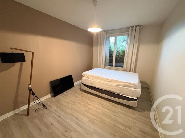 Maison à vendre  5 pièces - 140,66 m 2   ETRECHET  - 36