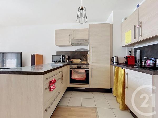 Appartement F2 à vendre  2 pièces - 42,22 m 2   MONTEREAU FAULT YONNE  - 77