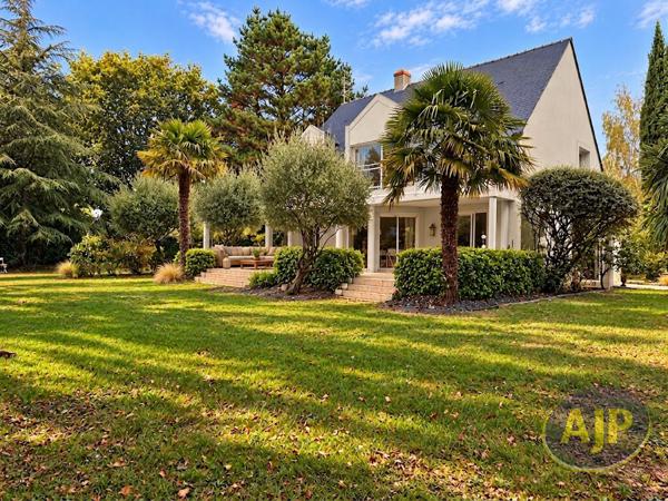 Maison à vendre Guerande - 5 pièces, 150m² avec 3 chambre(s) à 676 000€ - AJP Immobilier Le Pouliguen