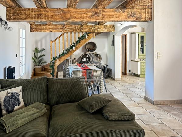 Maison familliale sur Châteaurenard 3 chambres avec grand terrain.