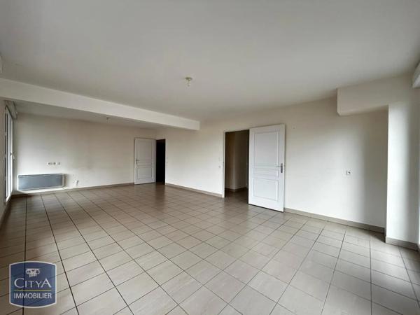 Appartement à louer 4 pièces 96.57m² Chartres (28000)