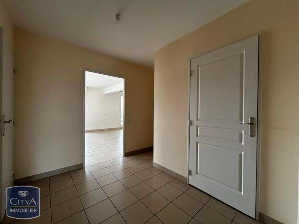 Appartement à louer 4 pièces 96.57m² Chartres (28000)