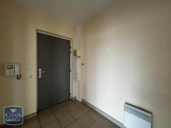 Appartement à louer 4 pièces 96.57m² Chartres (28000)