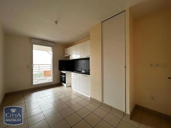 Appartement à louer 4 pièces 96.57m² Chartres (28000)