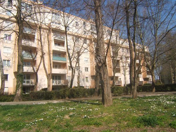 Appartement Ermont 4 pièce(s) 79 m2- balcon - cave - box - Gare - F4- lumineux- ascenseur