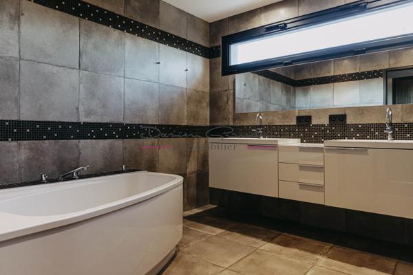 Villa contemporaine 350 m² habitable