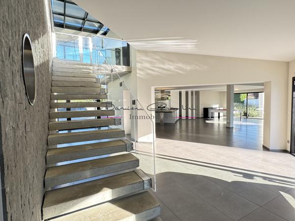 Villa contemporaine 350 m² habitable