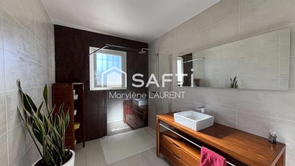 Villa de plain pied 150 m2 sur 2847 M2