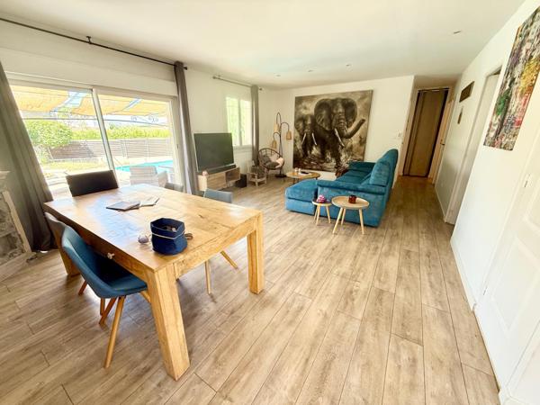 Maison 4 pièces de 105 m² à Puget sur Argens