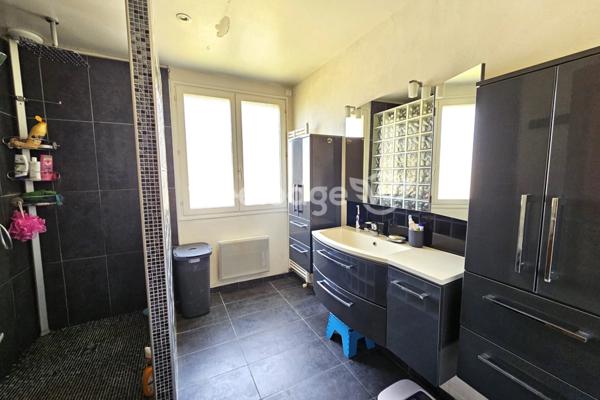 Maison à vendre 7 pièces de 149 m² à Chanteloup-les-Vignes