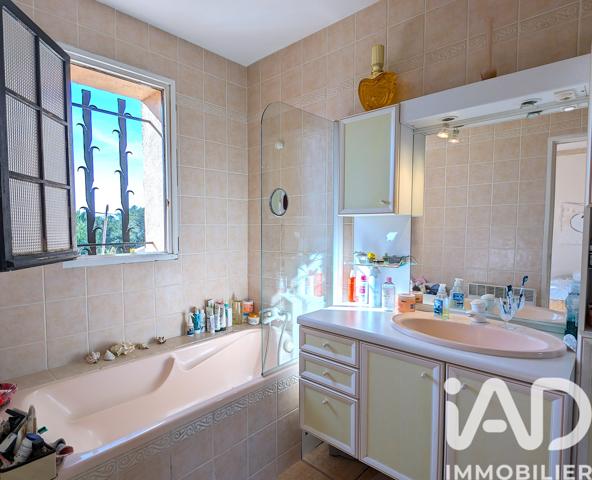 Maison à vendre 8 pièces 222 m² Bandol