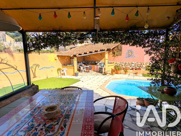 Maison à vendre 8 pièces 222 m² Bandol